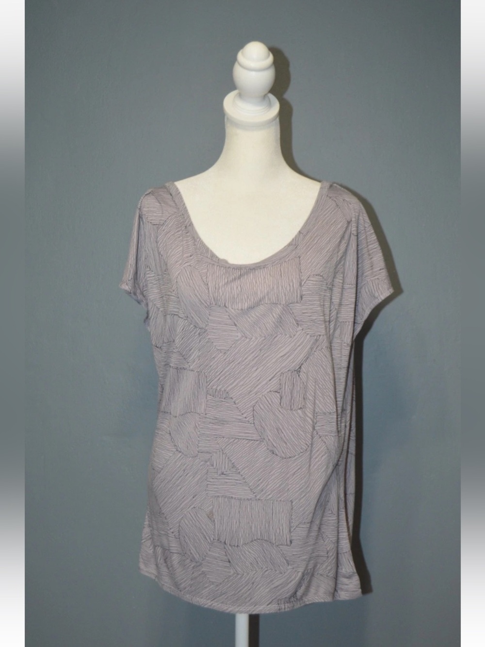 GAP Women's Sz Small Purple Printed Short Sleeve Top